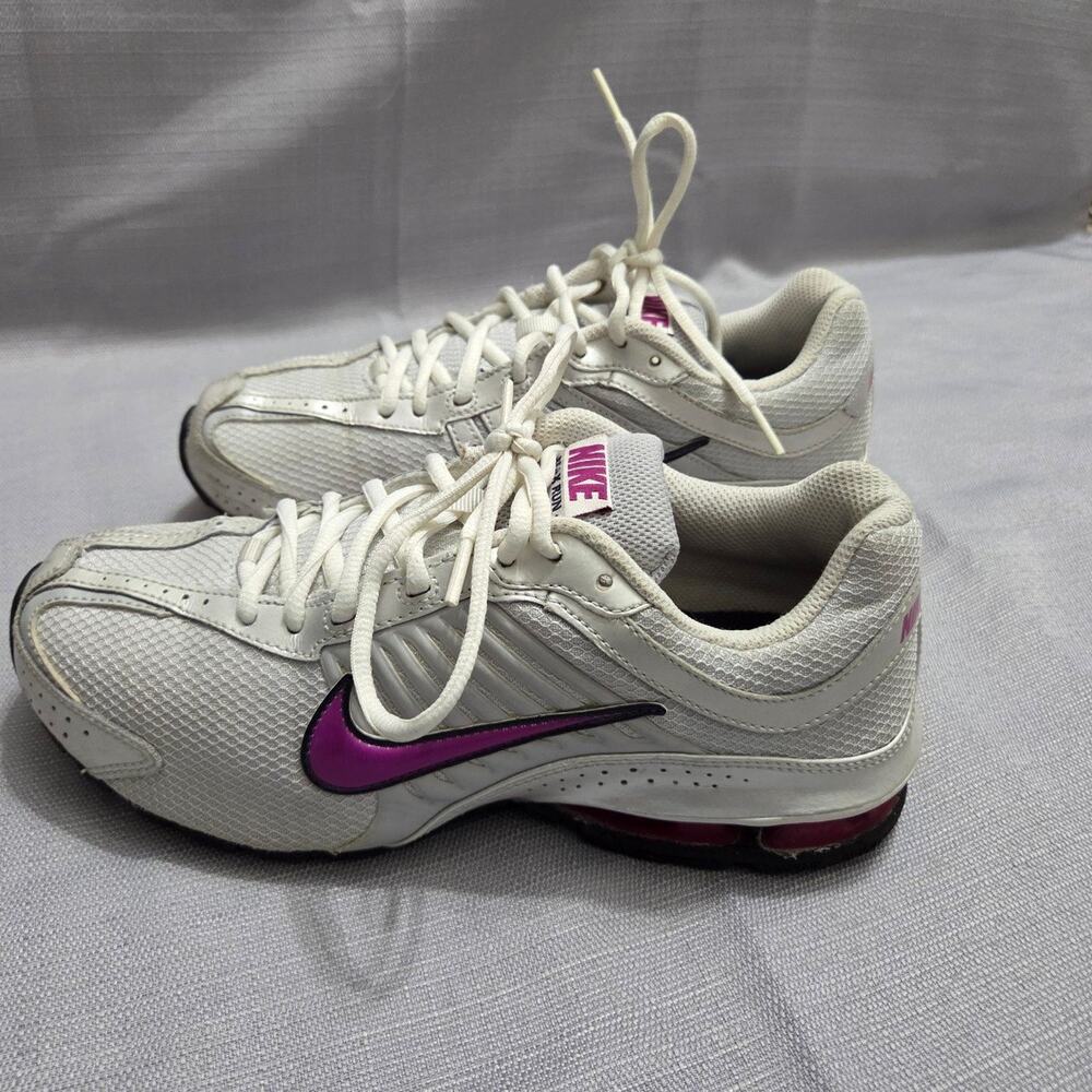 Nike Reax womens athletic lace up sneakers size 8 #366614-051 grey/purple